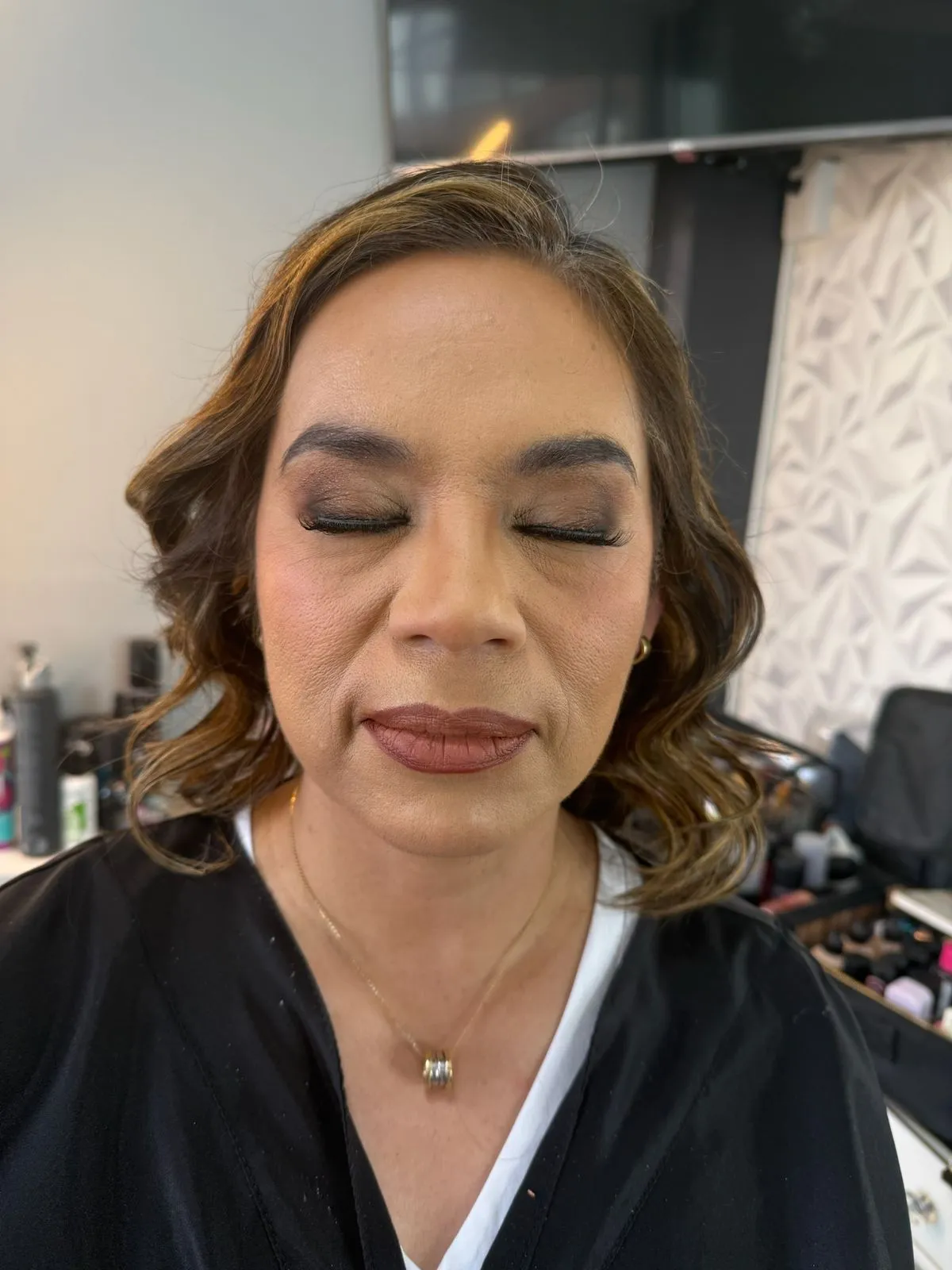 Maquillaje profesional para eventos sociales y novias aplicado por expertos